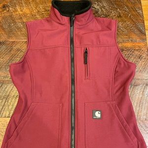 Carhartt womens water resistant maroon vest small